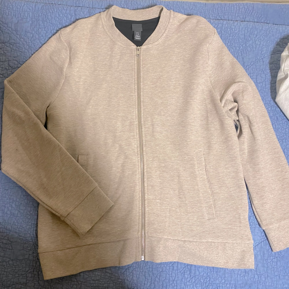 Lightweight jacket